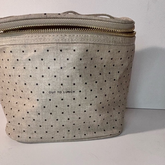 👜 Kate Spade New York Polka Dot Lunch Tote - Cream and Black 🌟 - Picture 10 of 11